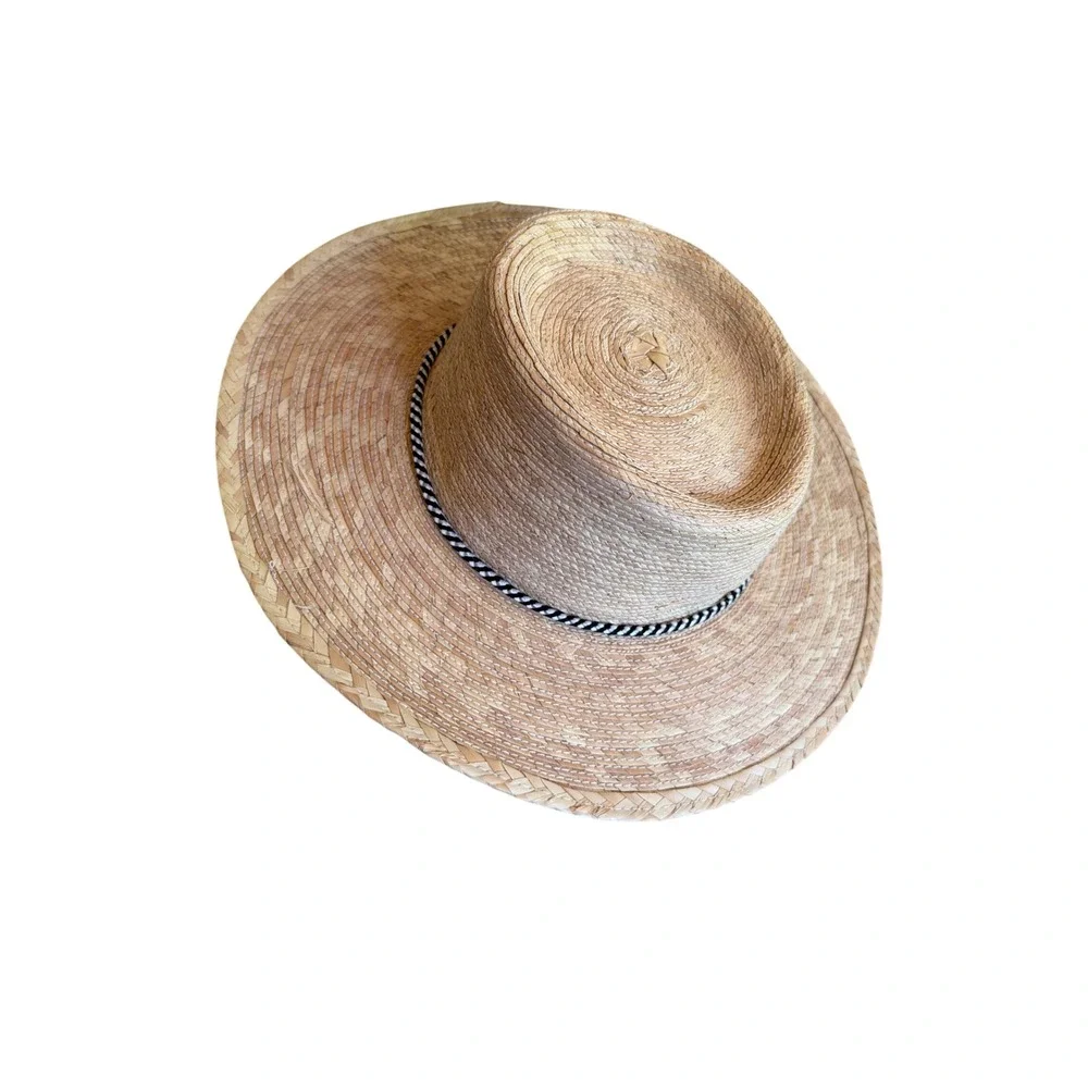 N/A handcrafted straw